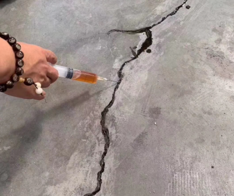 老城混凝土裂缝修补技术详解​